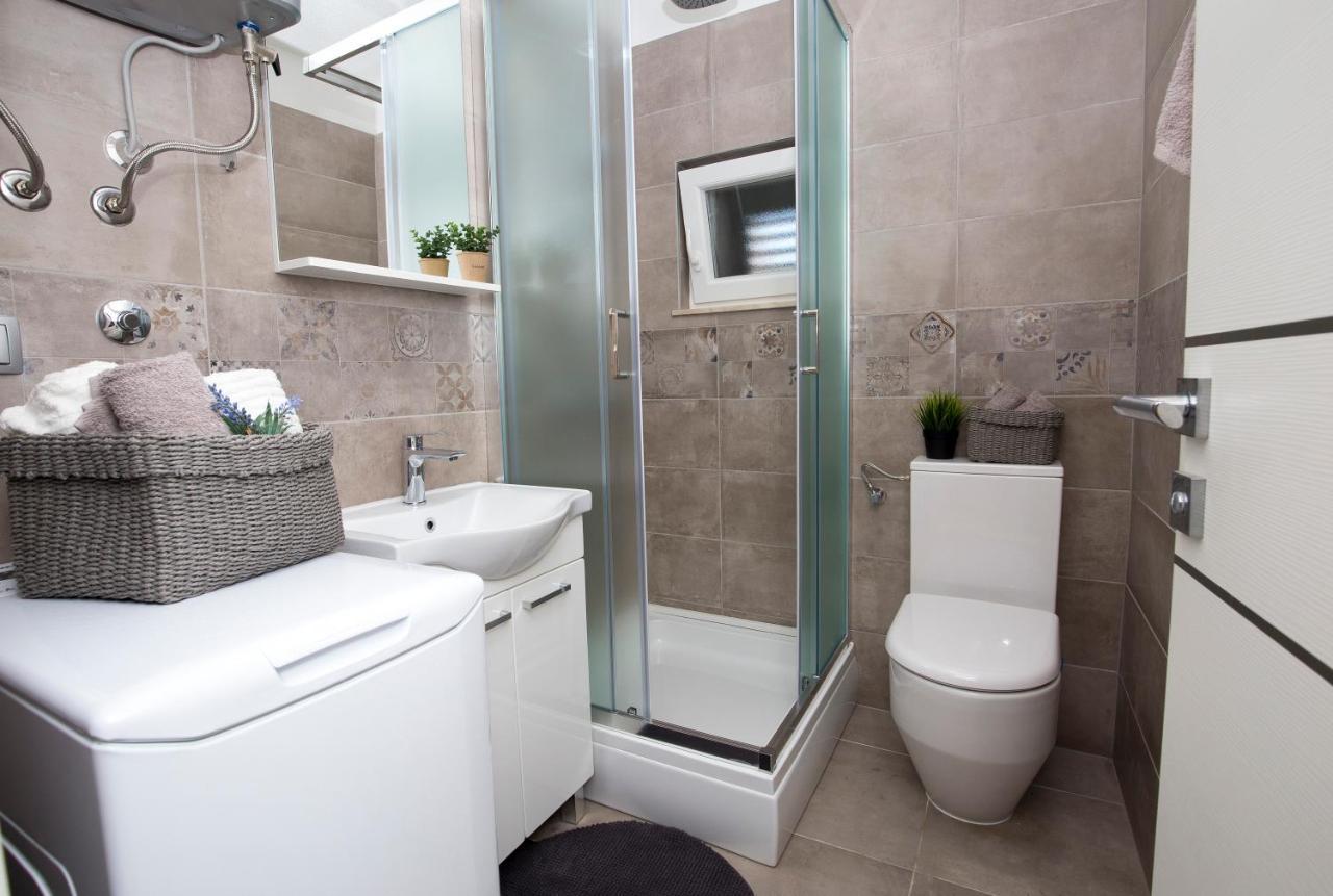 Villa Fides With Private Pool, Garden And Sea View Kaštel Novi Zewnętrze zdjęcie