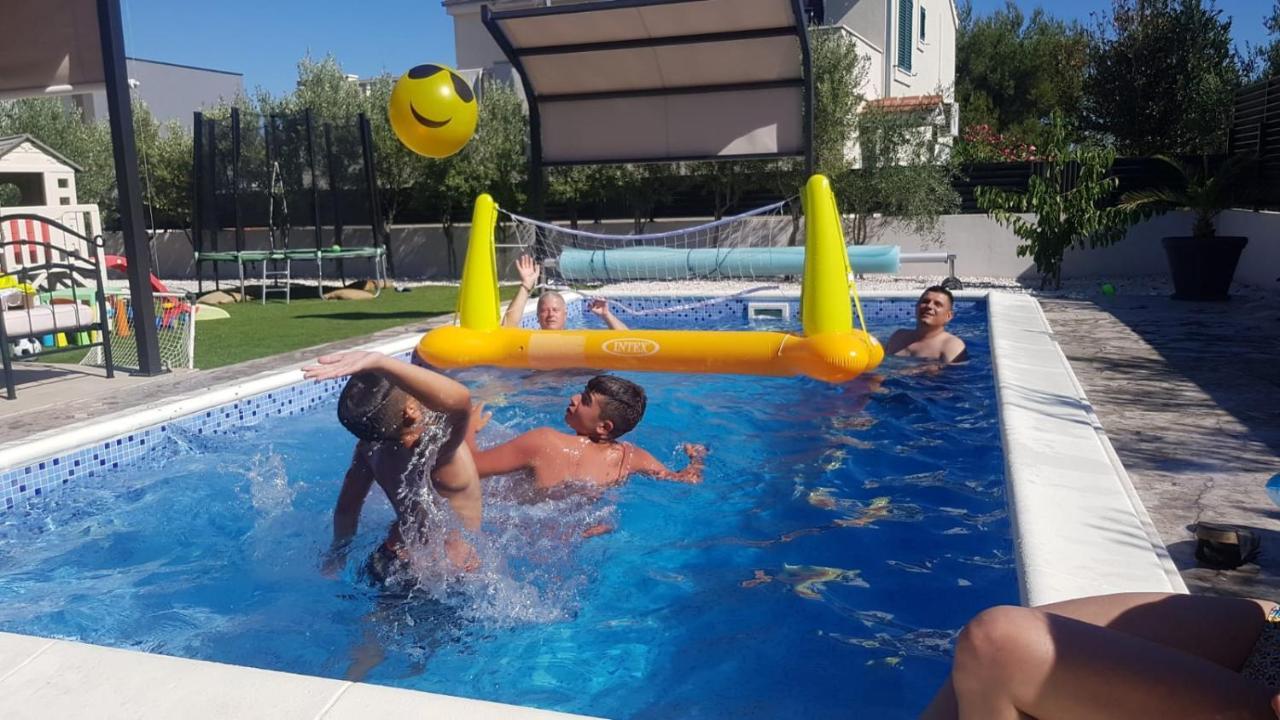 Villa Fides With Private Pool, Garden And Sea View Kaštel Novi Zewnętrze zdjęcie