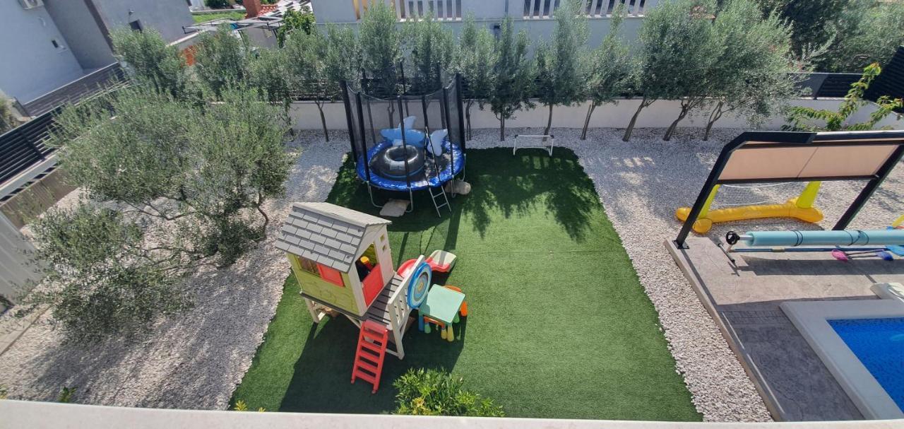 Villa Fides With Private Pool, Garden And Sea View Kaštel Novi Zewnętrze zdjęcie